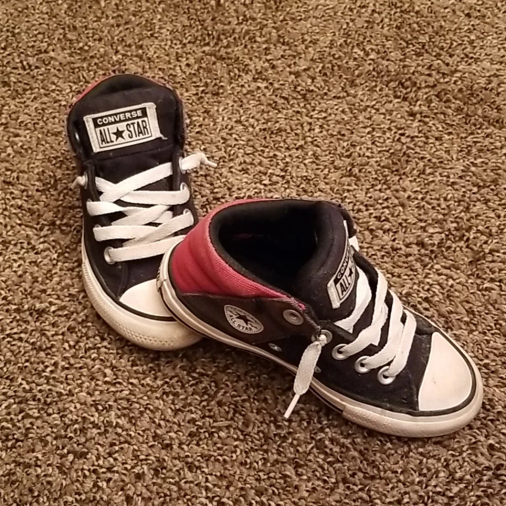 Converse all star little boy's size 11 black&white